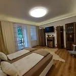 Apartamento Auszeit Steiraland 3 Mit Ueberdachter Terasse Privatem Garten Und Gratis Parkplatz