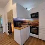 Apartamento Auszeit Steiraland 3 Mit Ueberdachter Terasse Privatem Garten Und Gratis Parkplatz *