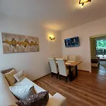Auszeit Steiraland 3 Mit Ueberdachter Terasse Privatem Garten Und Gratis Parkplatz Apartamento *