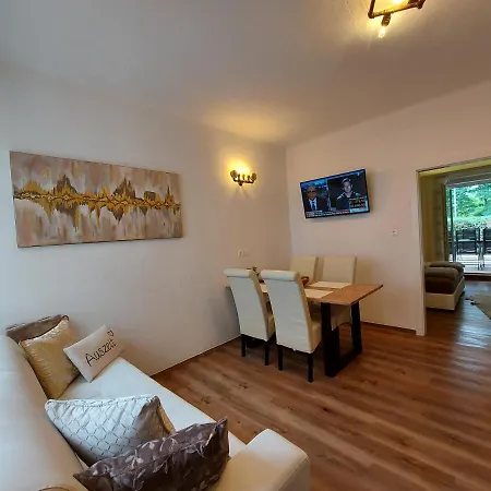 Auszeit Steiraland 3 Mit überdachter Terasse Privatem Garten Und Gratis Parkplatz Apartment *