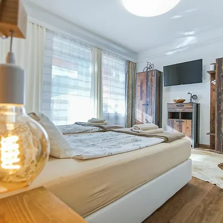 Appartamento Auszeit Steiraland 3 Mit Ueberdachter Terasse Privatem Garten Und Gratis Parkplatz Leoben (Styria)