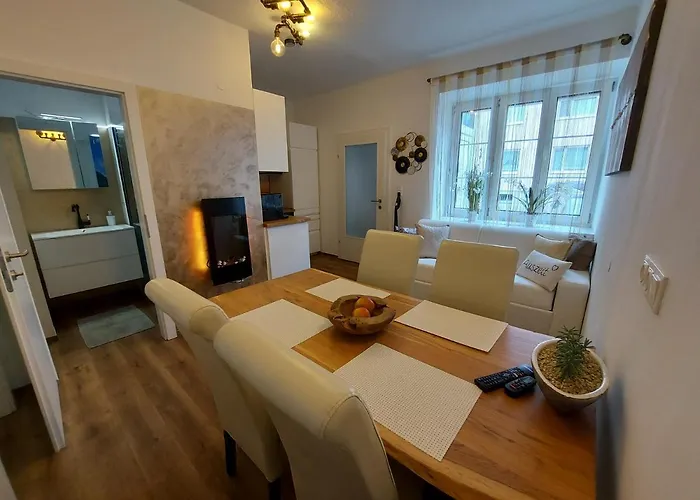 Auszeit Steiraland 3 Mit Ueberdachter Terasse Privatem Garten Und Gratis Parkplatz