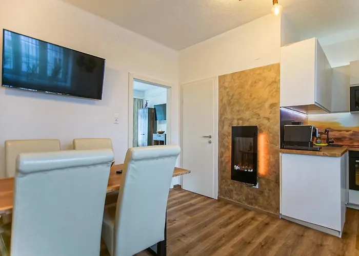 Auszeit Steiraland 3 Mit Ueberdachter Terasse Privatem Garten Und Gratis Parkplatz *